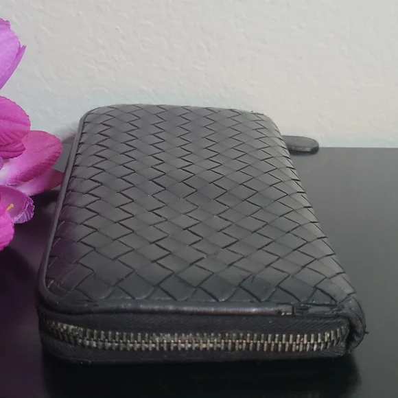 Bottega Veneta Intrecciato  leather  Long Wallet - Picture 3 of 16